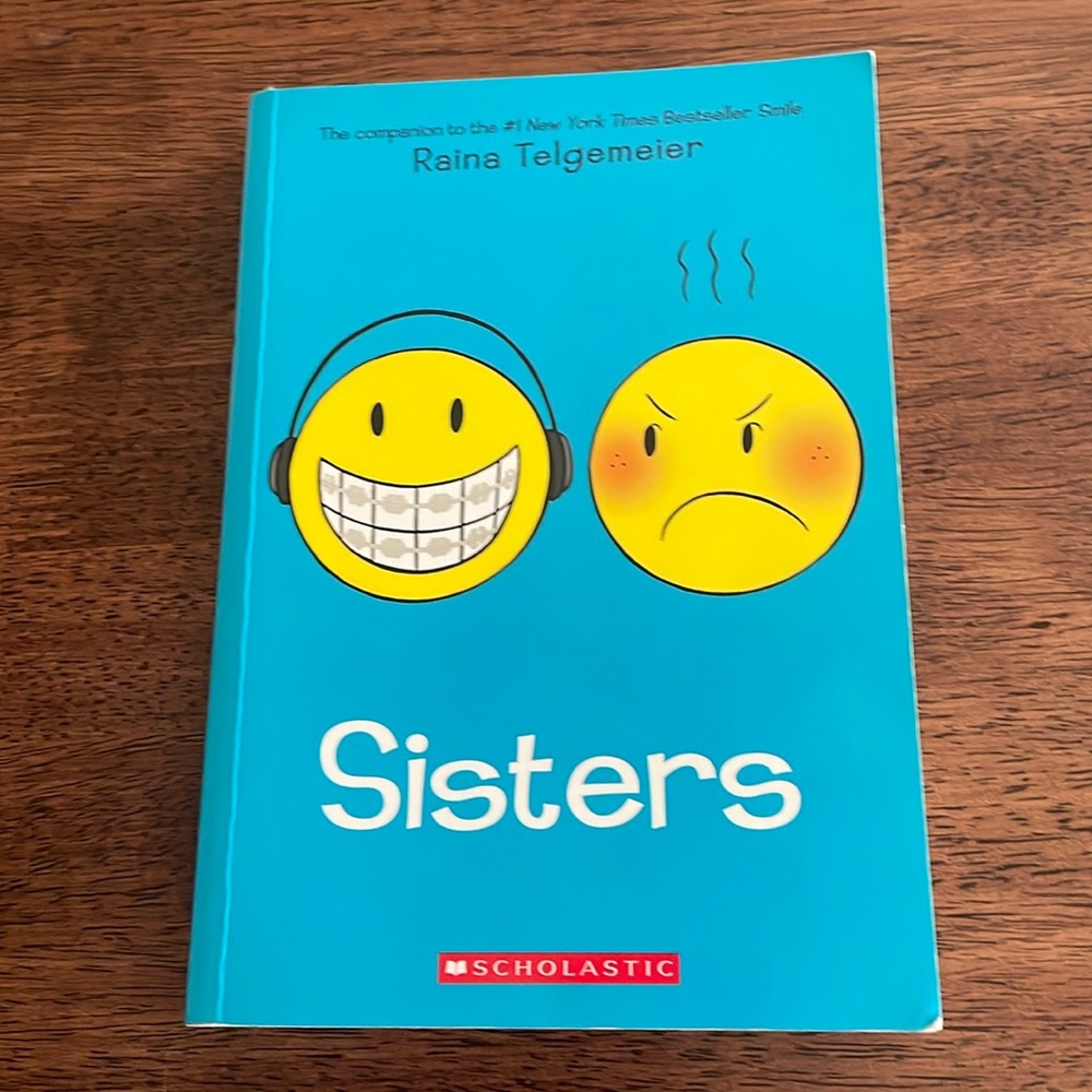 Sisters paperback by Raina Telgemeier